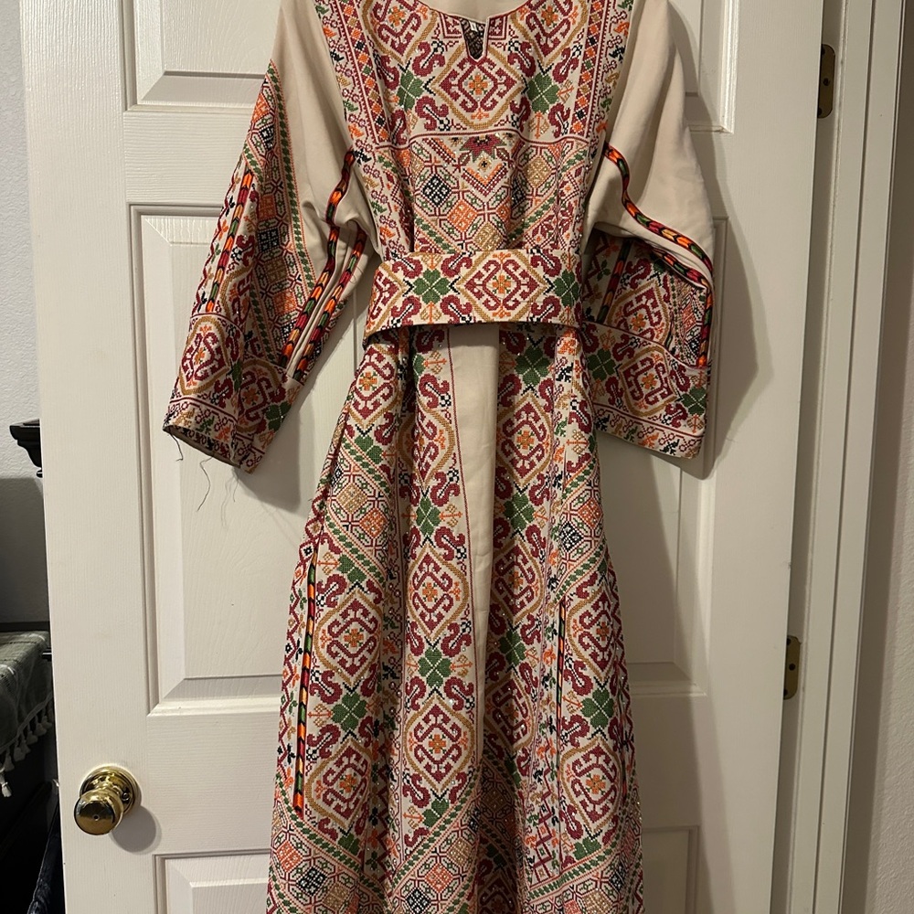 Palestinian thob beige orange tatreez Embroidered thobe Dress size L